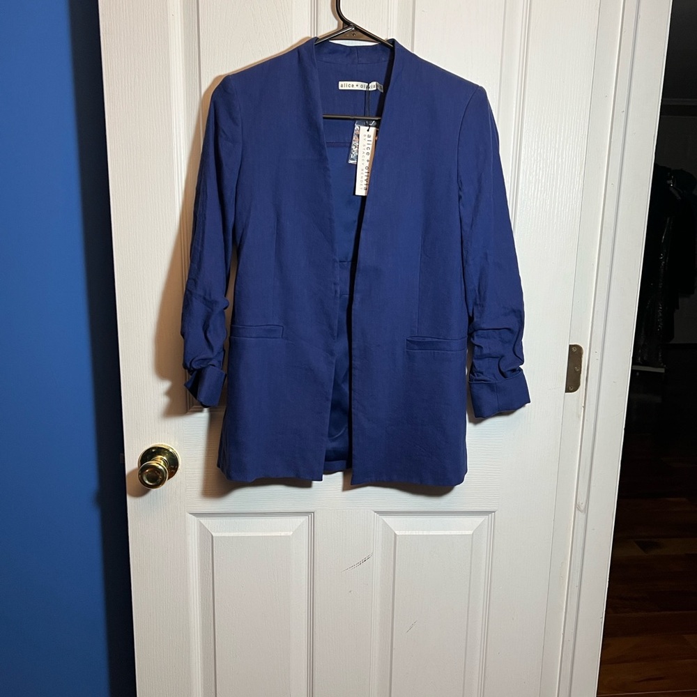 ALICE + OLIVIA Jerri Linen Blend Blazer - Picture 5 of 9
